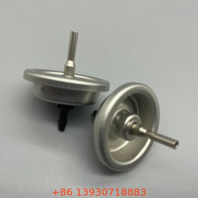 Газовый клапан для перезарядки тяжелого груза совместим с большинством стандартных бутановых зажигателей