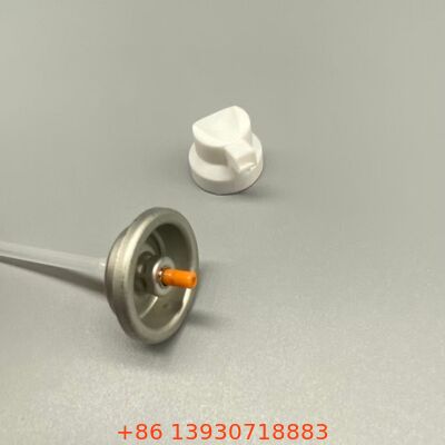 Аэрозольный распылитель сухого шампуня, предназначенный для порошков и спреев для освежения волос