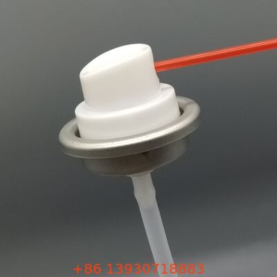 Аэрозольный распылитель WD-40, предназначенный для проникновения масел и антикоррозионных составов.