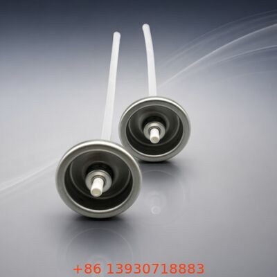 Аэрозольный клапан для сухого шампуня из оловянного порошкового тумана с вертикальным или перевернутым использованием и препаратов на основе алкоголя